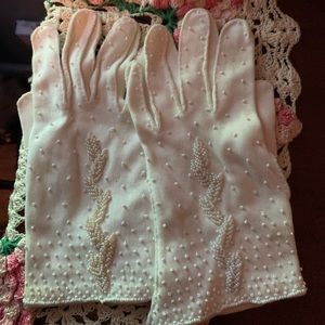 Vintage Beaded Cotton Gloves 7 Beautiful!